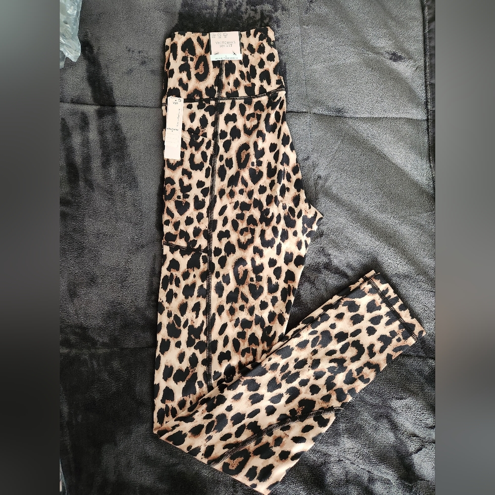 NWT Victoria's Secret Workout Leggings